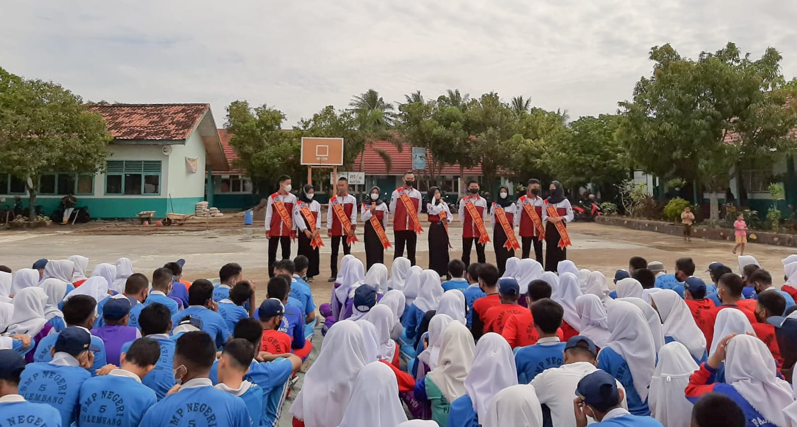 Pengenalan Lingkungan Sekolah