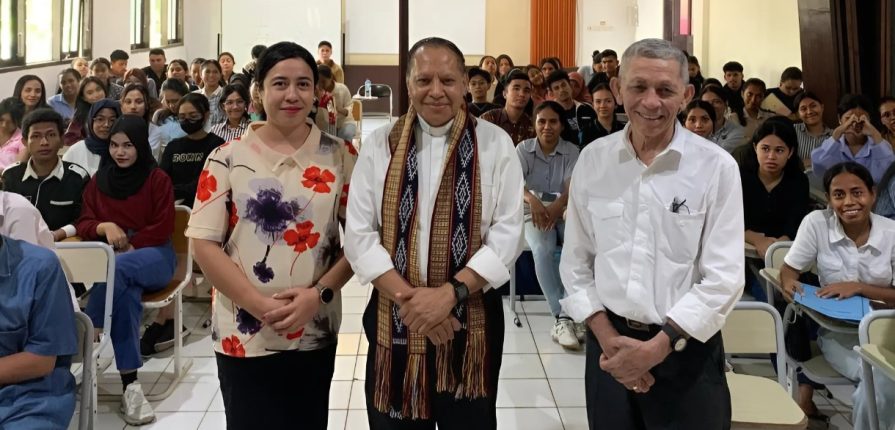 Studi Lintas Budaya
