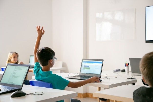 Pendidikan Digital Manfaat dan Keunggulannya bagi Pembelajaran Modern
