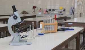 Laboratorium Sekolah