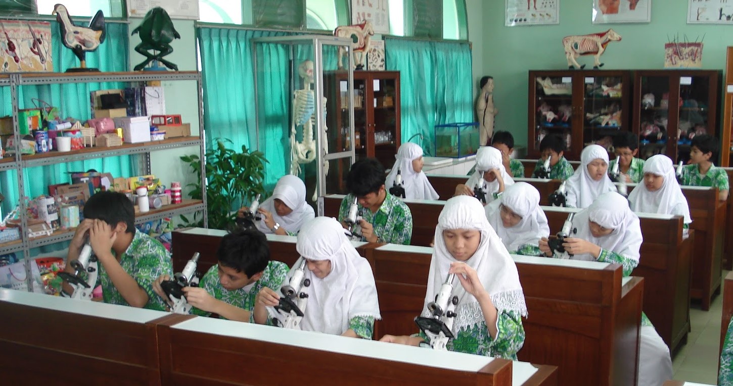 Laboratorium Sekolah