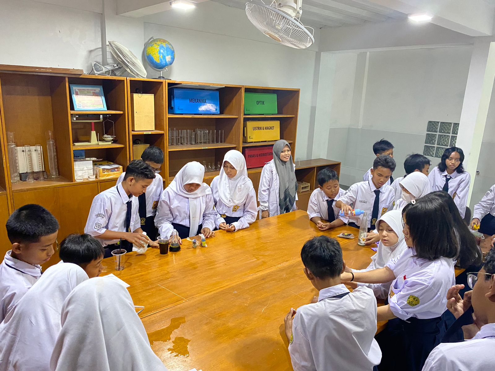 Pelajaran IPA Sekolah